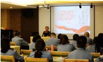 扎實推動“大學(xué)習(xí)、大討論、大調(diào)研”活動——匯東公司組織開展“繼承和發(fā)揚延安革命精神”紅色教育培訓(xùn)
