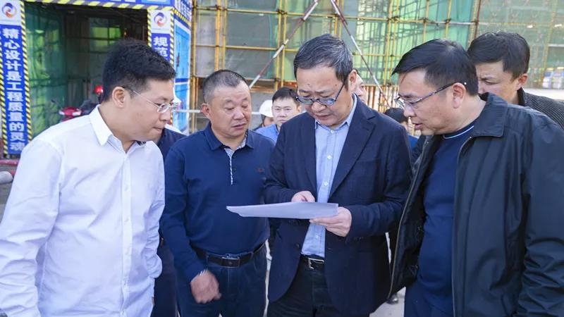 市委常委、高新區(qū)黨工委書記張邦舉率隊調(diào)研高新區(qū)重大項目推進(jìn)情況