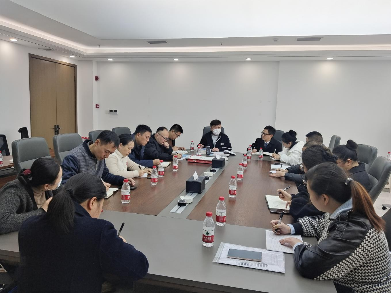 傳遞工會關(guān)懷 點(diǎn)亮職工學(xué)子未來丨匯東股份公司工會組織高考志愿填報指導(dǎo)交流會